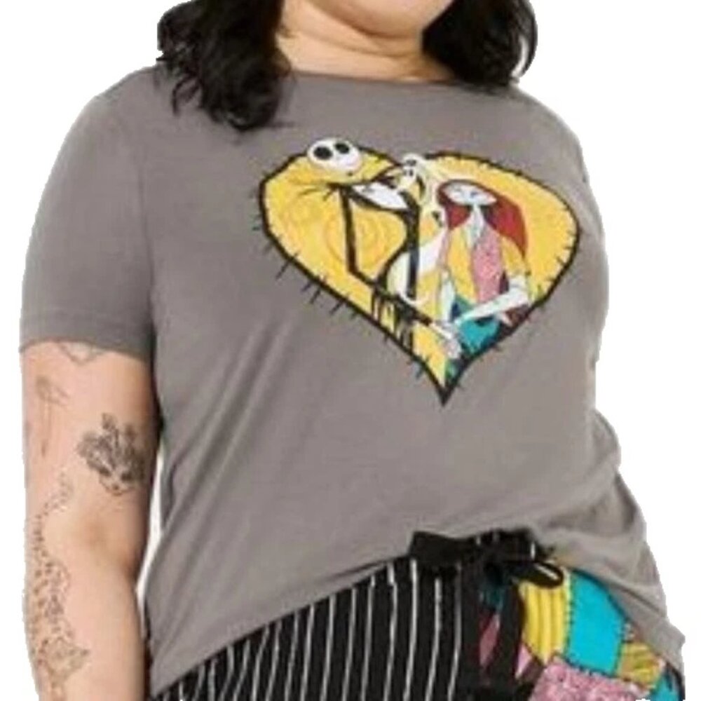 ❤️NWT TORRID TEE - NIGHTMARE BEFORE CHRISTMAS JACK & SALLY SUPER SOFT - Picture 11 of 13